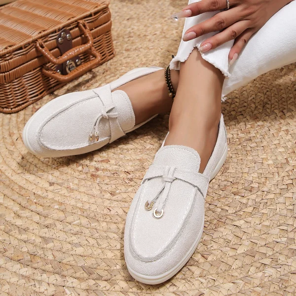 Soft Comfortable Leather Retro Style Thick Sole Flat Loafers - Image 4